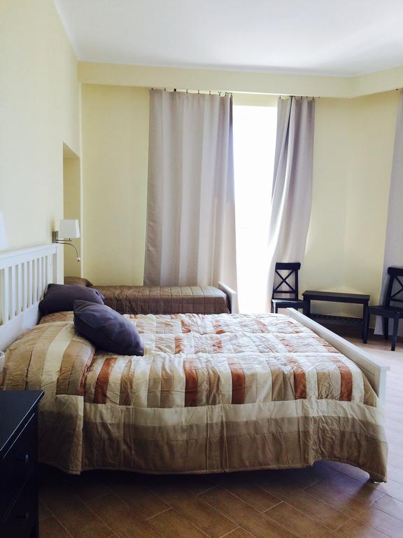 Serventi Longhi Rooms โรม ห้อง รูปภาพ
